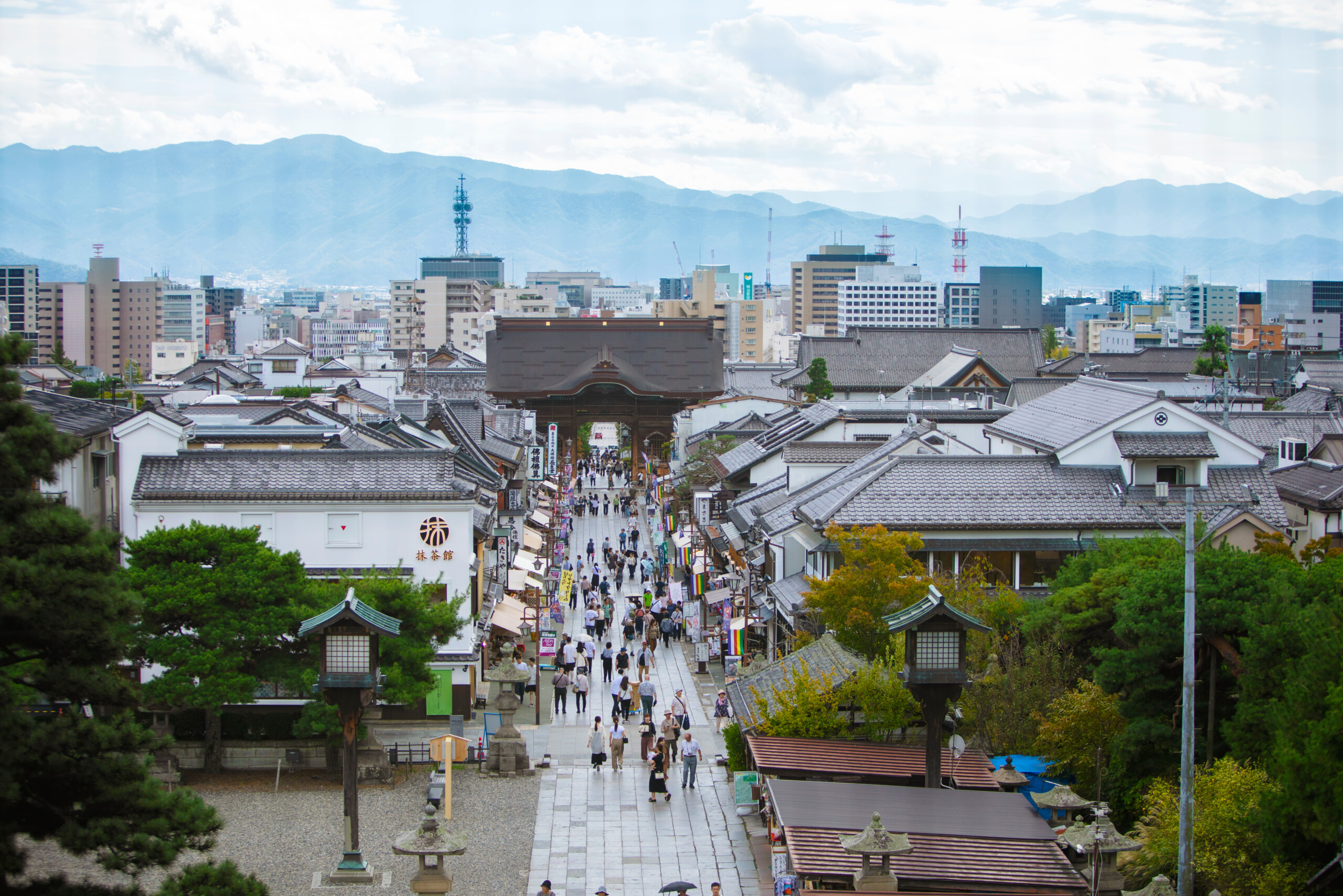 WE LOVE THIS HOUSEイメージフォト